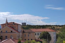 Senj - stan udaljen 100 m od plaže, Senj, Daire