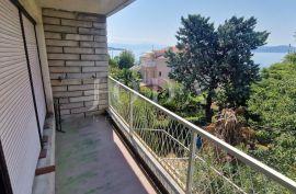 Crikvenica, kuća uz more, idealna prilika za renovaciju u drugom redu, Crikvenica, House