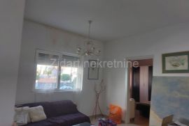 Višnjica, novogradnja, trosoban, Palilula, Apartamento