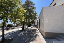 Zadar, otok Ugljan novogradnja 90m2 prvi red do mora, Preko, Appartment