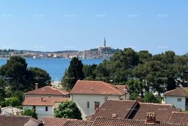 Stan Prodaja stana u novogradnji sa vrtom i garažom, atraktivna lokacija u blizini mora, Rovinj!, Rovinj, Appartement