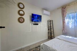 PRILIKA Opremljen stan na dan sa Booking profilom prodaja 34m2 +6m2 vešeraj Bjelave Centar, Sarajevo Centar, Daire