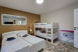 PRILIKA Opremljen stan na dan sa Booking profilom prodaja 34m2 +6m2 vešeraj Bjelave Centar, Sarajevo Centar, Daire