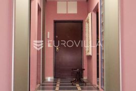 Zadar, Centar, dvosoban stan na izvrsnoj lokaciji, NKP 94,18 m2, Zadar, Appartement