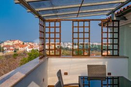 Penthouse Vidikovac, POGLED MORE!!, Pula, Kвартира