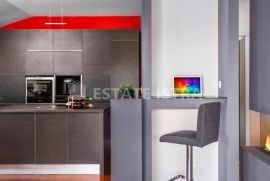 Penthouse Vidikovac, POGLED MORE!!, Pula, Kвартира