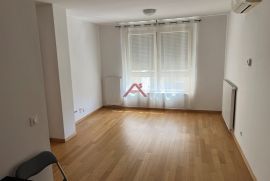 Zagreb, Harambašićeva, 40m2 + parkingu garaži, Zagreb, Appartement