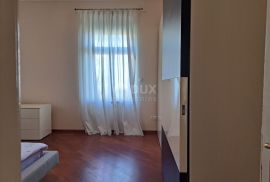 OPATIJA, CENTAR- Luksuzan stan od 180 m2 s pogledom na more i 4 parkirna mjesta, Opatija, Διαμέρισμα