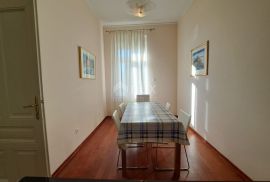 OPATIJA, CENTAR- Luksuzan stan od 180 m2 s pogledom na more i 4 parkirna mjesta, Opatija, Διαμέρισμα