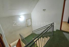 Stara Bežanija, Vinogradska, kuća 257m2, Novi Beograd, Haus