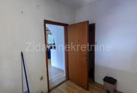 Stara Bežanija, Vinogradska, kuća 257m2, Novi Beograd, Haus