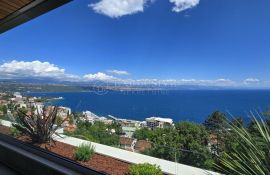 OPATIJA, LUKSUZAN STAN S VLASTITIM BAZENOM, OKUĆNICOM I POGLEDOM NA MORE!, Opatija, Appartement