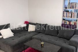 Zemun, Galenika, renoviran, 51m2 + lođa, Zemun, Appartement