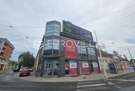 Osijek, centar, poslovna zgrada 2. kat, 183 m2, Osijek, Poslovni prostor