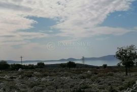 OTOK CRES - POLJOPRIVREDNO ZEMLJIŠTE S OGROMNIM POTENCIJALOM!!!SAMO KOD NAS!!!, Mali Lošinj, Земля