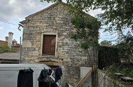 ISTRA, ŽMINJ - Dvije kamene kuće za renovaciju nadomak grada, Žminj, House