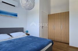 ISTRA, ROVINJ - Novoizgrađena vila s bazenom i dodatnim apartmanom, rub naselja, Rovinj, Casa