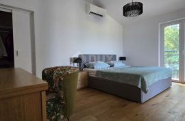 ISTRA, ROVINJ - Novoizgrađena vila s bazenom i dodatnim apartmanom, rub naselja, Rovinj, Casa