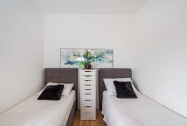 ZADAR, ZATON - Moderan stan s vrtom, Nin, Apartamento