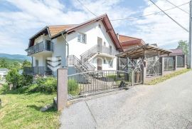 Zagreb, Granešina, funkcionalna troetažna kuća 396 m2, Zagreb, Maison