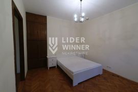 Odličan salonac na izuzetnoj lokaciji ID#130024, Stari Grad, Flat