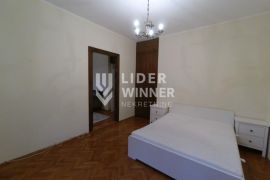 Odličan salonac na izuzetnoj lokaciji ID#130024, Stari Grad, Flat