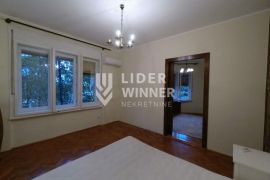 Odličan salonac na izuzetnoj lokaciji ID#130024, Stari Grad, Flat