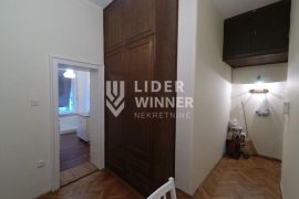 Odličan salonac na izuzetnoj lokaciji ID#130024, Stari Grad, Flat