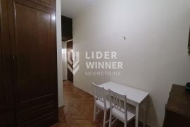 Odličan salonac na izuzetnoj lokaciji ID#130024, Stari Grad, Flat