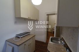 Odličan salonac na izuzetnoj lokaciji ID#130024, Stari Grad, Flat