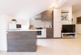 RIJEKA, CENTAR - Moderni 2S+DB apartman na traženoj lokaciji, Rijeka, Wohnung