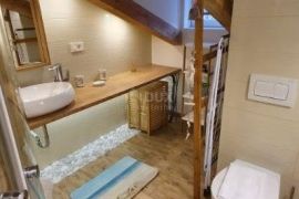 RIJEKA, CENTAR - Novouređeni stan 2SB+DB, Rijeka, Appartement