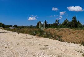 Zemljište na mirnoj lokaciji sa prekrasnim pogledom!, Motovun, Земля