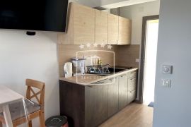 Seline - luksuzna moderna vila s bazenom 477m2! 4 apartmana! 830000€, Starigrad, Σπίτι