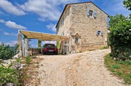 ISTRA, BUJE - Kamena kuća sa spektakularnim pogledom, Buje, Kuća