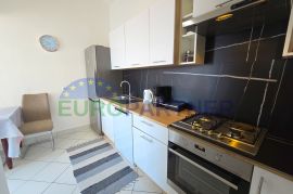 Stan s pogledom na more, 300m od mora, Poreč, Istra, Poreč, Appartement