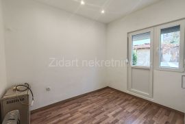 Voždovac, Podravska, 37m2, odmah useljiv, Voždovac, Wohnung