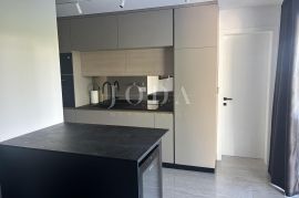 Dva luksuzna apartmana na prestižnoj lokaciji!, Malinska-Dubašnica, Διαμέρισμα