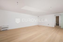 Opatija, centar, atraktivan trosoban stan u novogradnji s 2 terase NKP 125 m2, Opatija, Stan