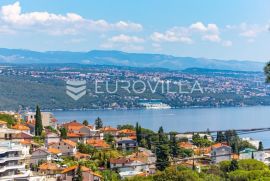 Opatija, centar, atraktivan trosoban stan u novogradnji s 2 terase NKP 125 m2, Opatija, Stan