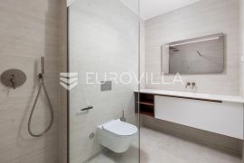 Opatija, centar, dvosoban stan u novogradnji  NKP 102 m2, Opatija, Kвартира