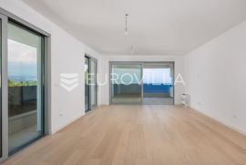 Opatija, Centar, prekrasan trosoban u novogradnji s pogledom na more NKP 110.54 m2, Opatija, Wohnung