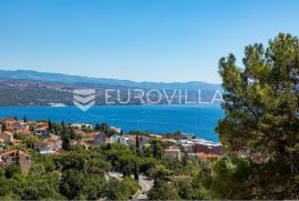 Opatija, centar, atraktivan višesoban stan u novogradnji s 4 parkirna mjesta NKP 254 m2, Opatija, Kвартира