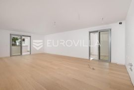 Opatija, centar, dvosoban stan u novogradnji  NKP 112 m2, Opatija, Appartamento