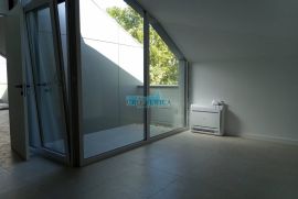 PENTHAUS NOVOGRADNJA STROGI CENTAR CRIKVENICE, Crikvenica, Apartamento