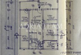 PREUREĐENA APARTMANSKA KUĆA 200 m OD MORA, GARAŽA I VRT - GORNJI KARIN, Obrovac, Casa