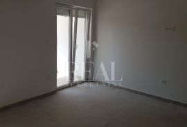 RAB-NOVOGRADNJA, 1S+DB OD 50 m2, PARKING, Rab, Appartment