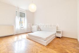 Zagreb, Centar, prekrasan trosobni građanski stan 112 m2 i vanjsko parkirno mjesto!, Zagreb, Apartamento