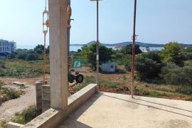 VODICE, novogradnja, 350 m od plaže, 2. kat, pogled na more, Vodice, Διαμέρισμα