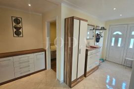 Crikvenica apartman sa garažom, Crikvenica, شقة